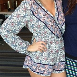 Long sleeve printed romper